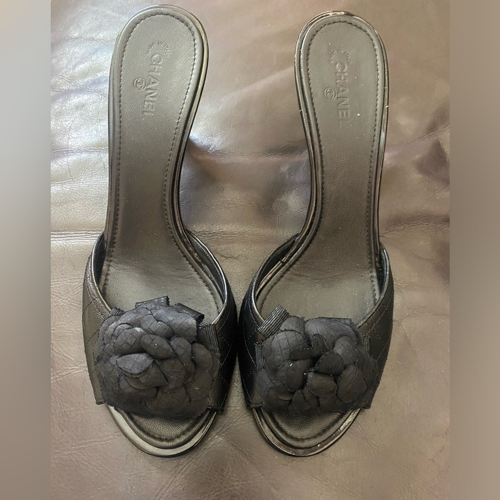 Stunning Chanel camelia heels/mules